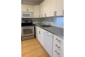 879 NE 195th St, Miami, FL 33179, Sold 09/29/20