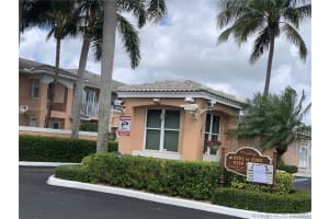 3239 NW 44th St, Oakland Park, FL 33309, Sold 12/04/20