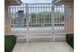 3239 NW 44th St, Oakland Park, FL 33309, Sold 12/04/20