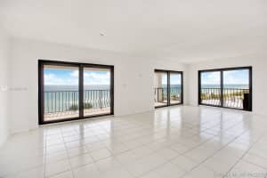 5415 Collins Ave, Miami Beach, FL 33140, Sold 10/28/20