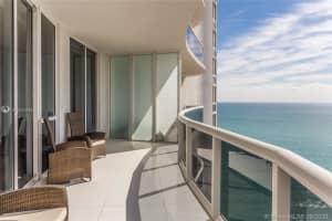 15811 Collins Ave, Sunny Isles Beach, FL 33160, Sold 10/05/20