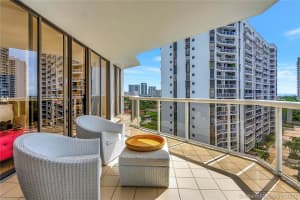 3610 Yacht Club Dr, Miami, FL 33180, Sold 08/20/21