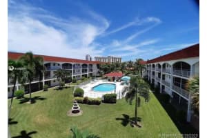 501 Blue Heron Dr, Hallandale Beach, FL 33009, Sold 11/12/20