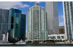 300 S Biscayne Blvd, Miami, FL 33131, Sold 03/31/22