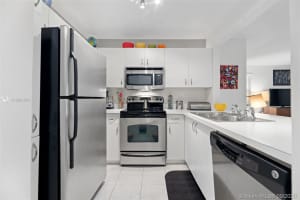 430 SE 7th St #201e, Dania Beach, FL 33004, Sold 10/30/20