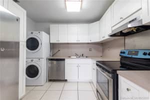 19402 NW 54th Pl, Miami Gardens, FL 33055, Sold 12/22/20