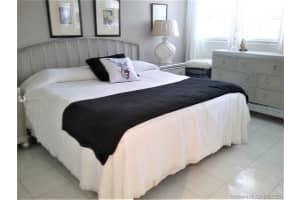 3135 S Ocean Dr, Hallandale Beach, FL 33009, Sold 04/22/21
