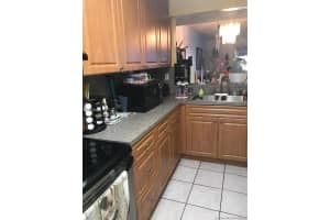 322 NW 107th Ave #5b, Miami, FL 33172, Sold 02/04/21