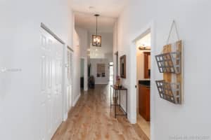 8001 S Aragon Blvd, Sunrise, FL 33322, Sold 11/03/20