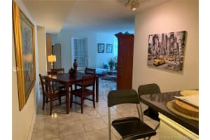 999 Brickell Bay Dr, Miami, FL 33131, Sold 03/05/21