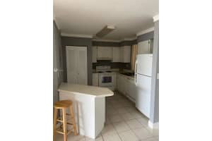 6195 NW 186th St, Hialeah, FL 33015, Sold 01/28/21