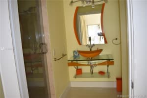 6365 Collins Ave # Cab17, Miami Beach, FL 33141, Sold 04/30/21