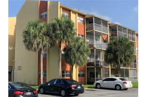 3700 NW 21st St, Lauderdale Lakes, FL 33311, Sold 12/09/20