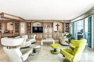 Add Building Entrance, 2127 Brickell Ave, Miami, FL 33129, Sold 08/02/21