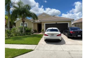 19178 NW 24th Ct, Pembroke Pines, FL 33029, Sold 11/23/20