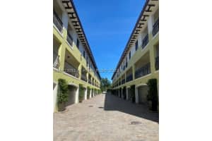 3204 Bird Ave, Coconut Grove, FL 33133, Sold 11/05/20