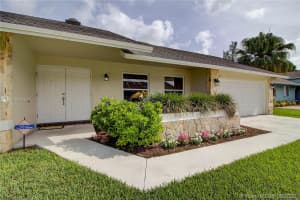 8805 NW Paradise Ct, Tamarac, FL 33321, Sold 10/29/20