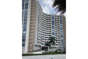 3180 S Ocean Dr, Hallandale Beach, FL 33009, Sold 02/04/22