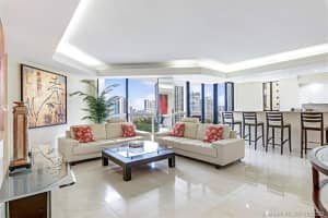 20185 E Country Club Dr, Aventura, FL 33180, Sold 10/01/20