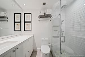 200 Ocean Ln Dr, Key Biscayne, FL 33149, Sold 03/29/21