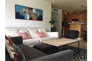 19555 E Country Club Dr, Miami, FL 33180, Sold 06/10/21