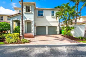 3255 NE 211th Terrace, Aventura, FL 33180, Sold 06/04/21