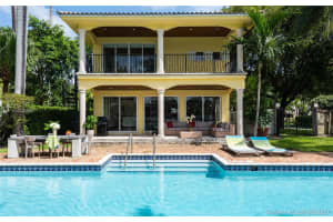 2770 Sunset Dr, Miami Beach, FL 33140, Sold 12/14/20