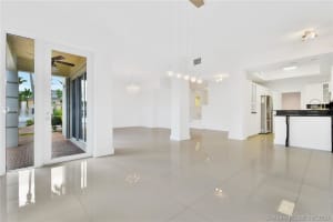 20895 NE 30th Pl, Miami, FL 33180, Sold 03/04/21