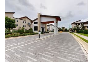 10407 NW 82nd St, Doral, FL 33178, Sold 04/29/21