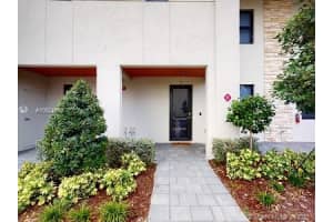 10407 NW 82nd St, Doral, FL 33178, Sold 04/29/21
