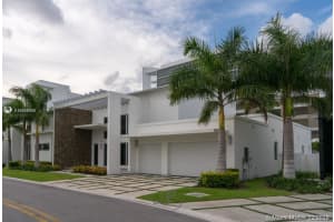 8231 NW 34th St, Doral, FL 33166, Sold 07/20/21