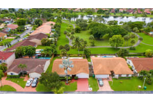 15940 SW 105th St, Miami, FL 33196, Sold 11/09/20