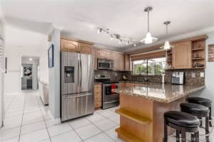 15940 SW 105th St, Miami, FL 33196, Sold 11/09/20