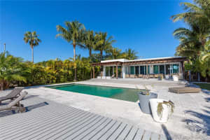 970 S Shore Dr, Miami Beach, FL 33141, Sold 01/29/21