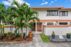 4231 SW 70th Terrace, Davie, FL 33314, Sold 10/13/20