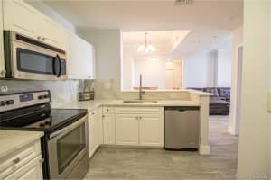 520 SE 5th Ave, Fort Lauderdale, FL 33301, Sold 12/04/20