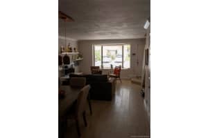 10132 SW 77th Ct, Miami, FL 33156, Sold 11/02/20