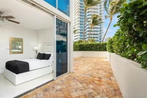 50 South Pointe Dr, Miami Beach, FL 33139, Sold 05/19/21