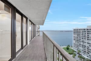 1450 Brickell Bay Dr, Miami, FL 33131, Sold 01/15/21