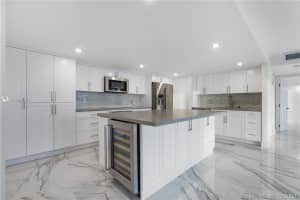 1450 Brickell Bay Dr, Miami, FL 33131, Sold 01/15/21