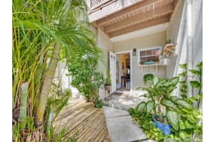 206 E Hemingway Cir, Margate, FL 33063, Sold 12/18/20