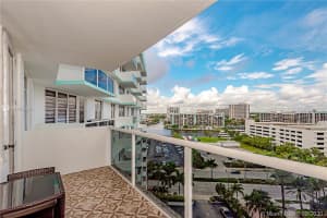 3725 S Ocean Dr, Hollywood, FL 33019, Sold 09/07/21