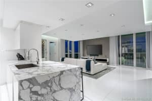 400 Alton Rd, Miami Beach, FL 33139, Sold 12/07/20