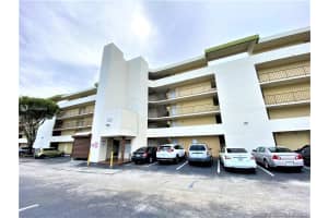 8870 Fontainebleau Blvd, Miami, FL 33172, Sold 12/04/20