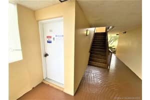 8870 Fontainebleau Blvd, Miami, FL 33172, Sold 12/04/20