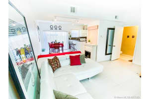 5245 NW 112th Ave, Doral, FL 33178, Sold 10/22/20