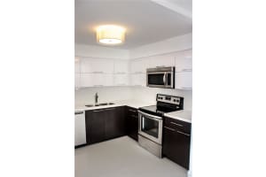 1450 Brickell Bay Dr, Miami, FL 33131, Sold 12/22/20
