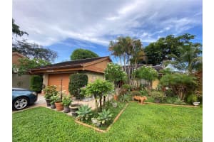 20415 NE 10th Pl, Miami, FL 33179, Sold 11/06/20