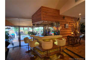 20415 NE 10th Pl, Miami, FL 33179, Sold 11/06/20