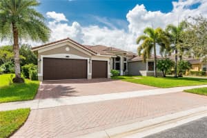 2216 SW 195th Ave, Miramar, FL 33029, Sold 11/13/20
